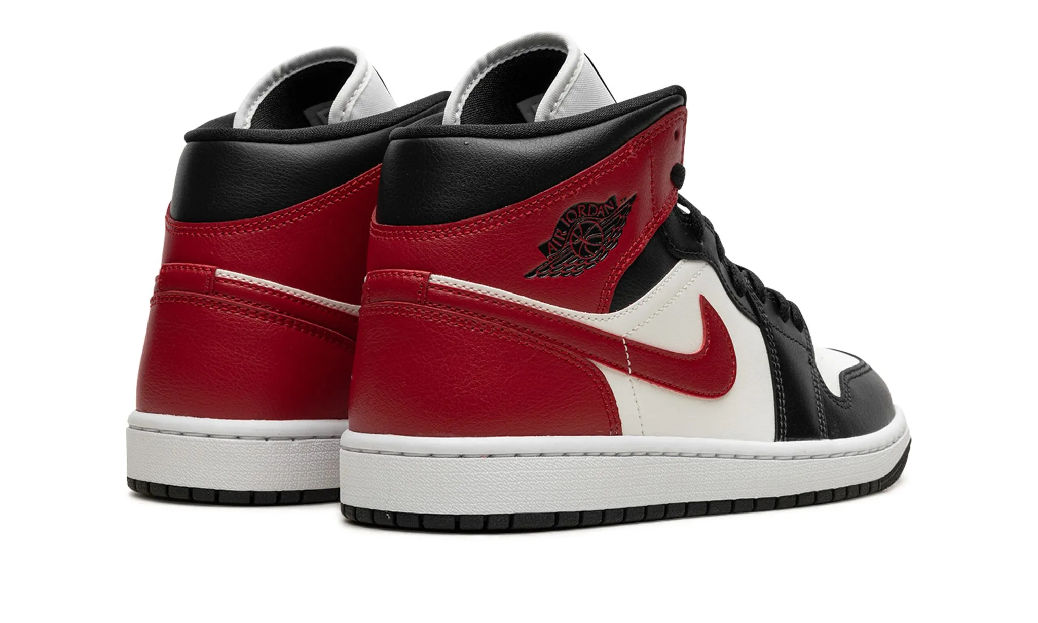 Daily Step Wmns Air Jordan 1 Mid 'Black Toe'
