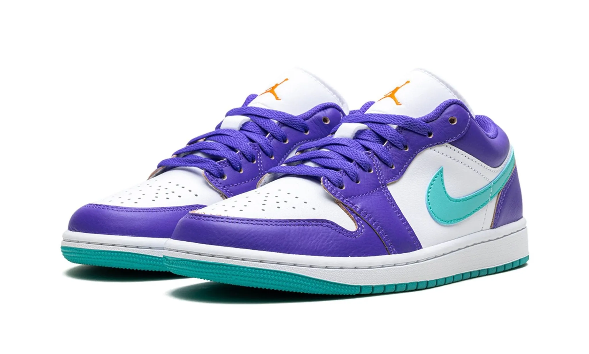 Air Jordan 1 Low 'Hornets' Trend Glow Sky Blue