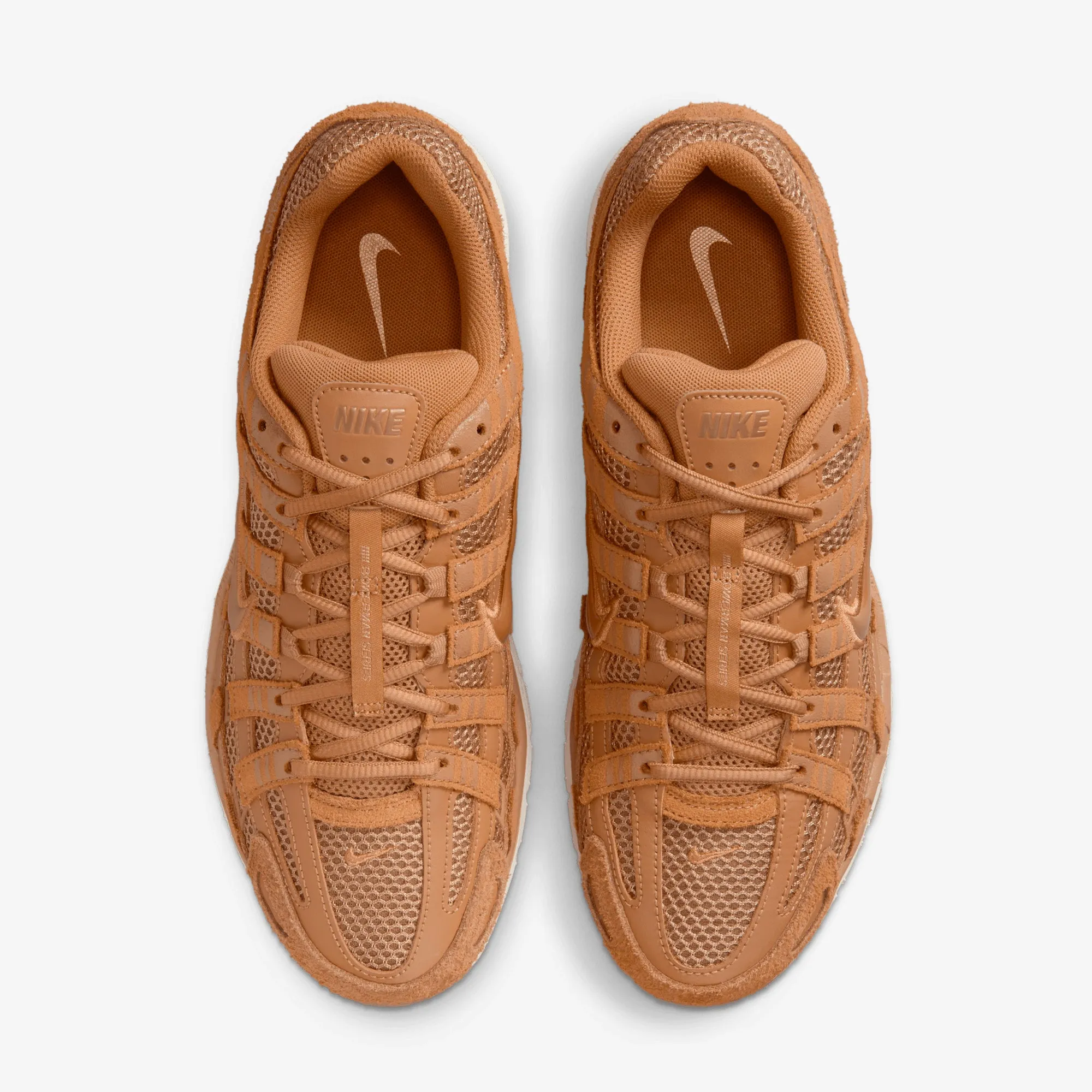 Freeze Grip Formal Mode NIKE | P-6000 { FLAX/FLAX-METALLIC GOLD-SAIL