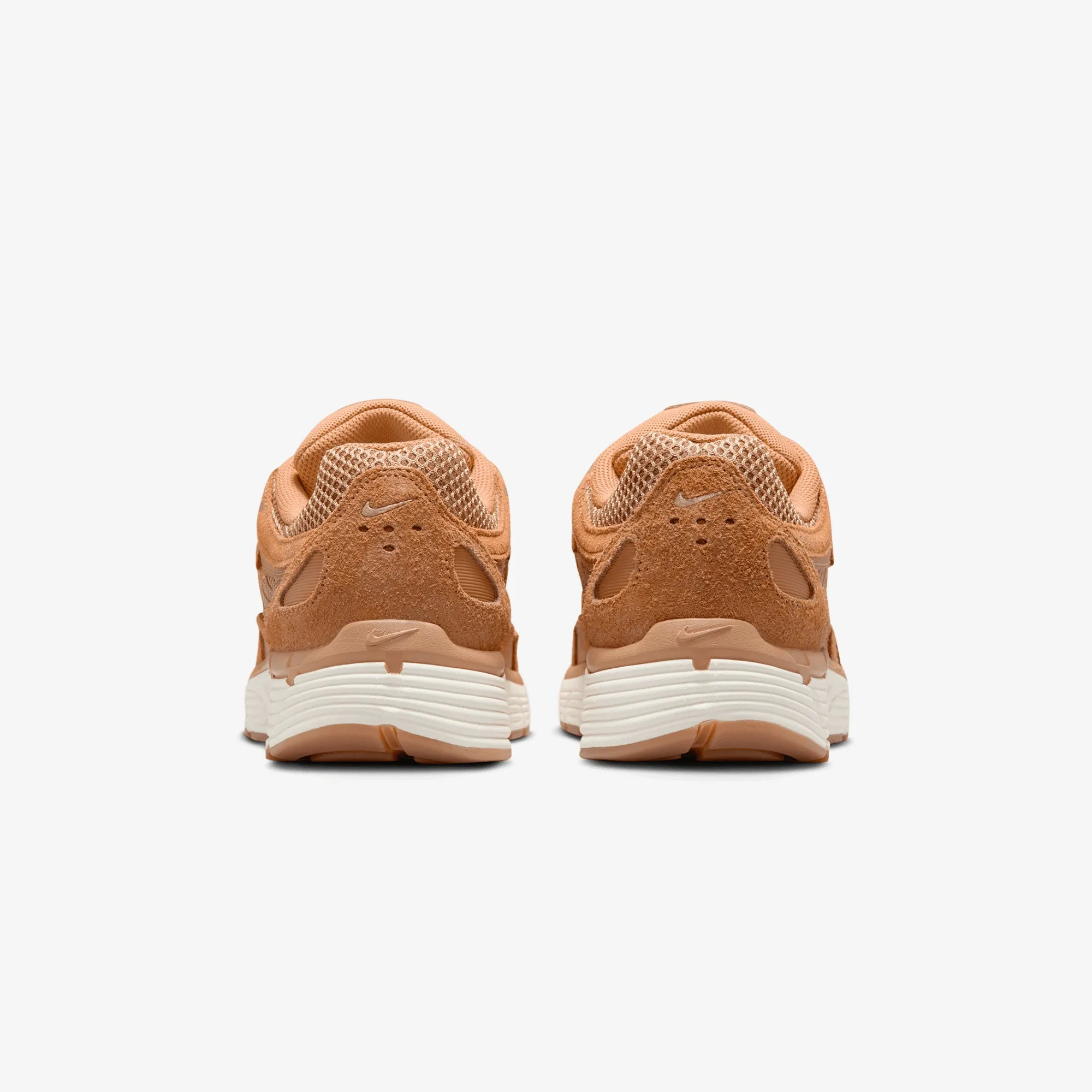 NIKE | P-6000 { FLAX/FLAX-METALLIC GOLD-SAIL Everyday Active Day