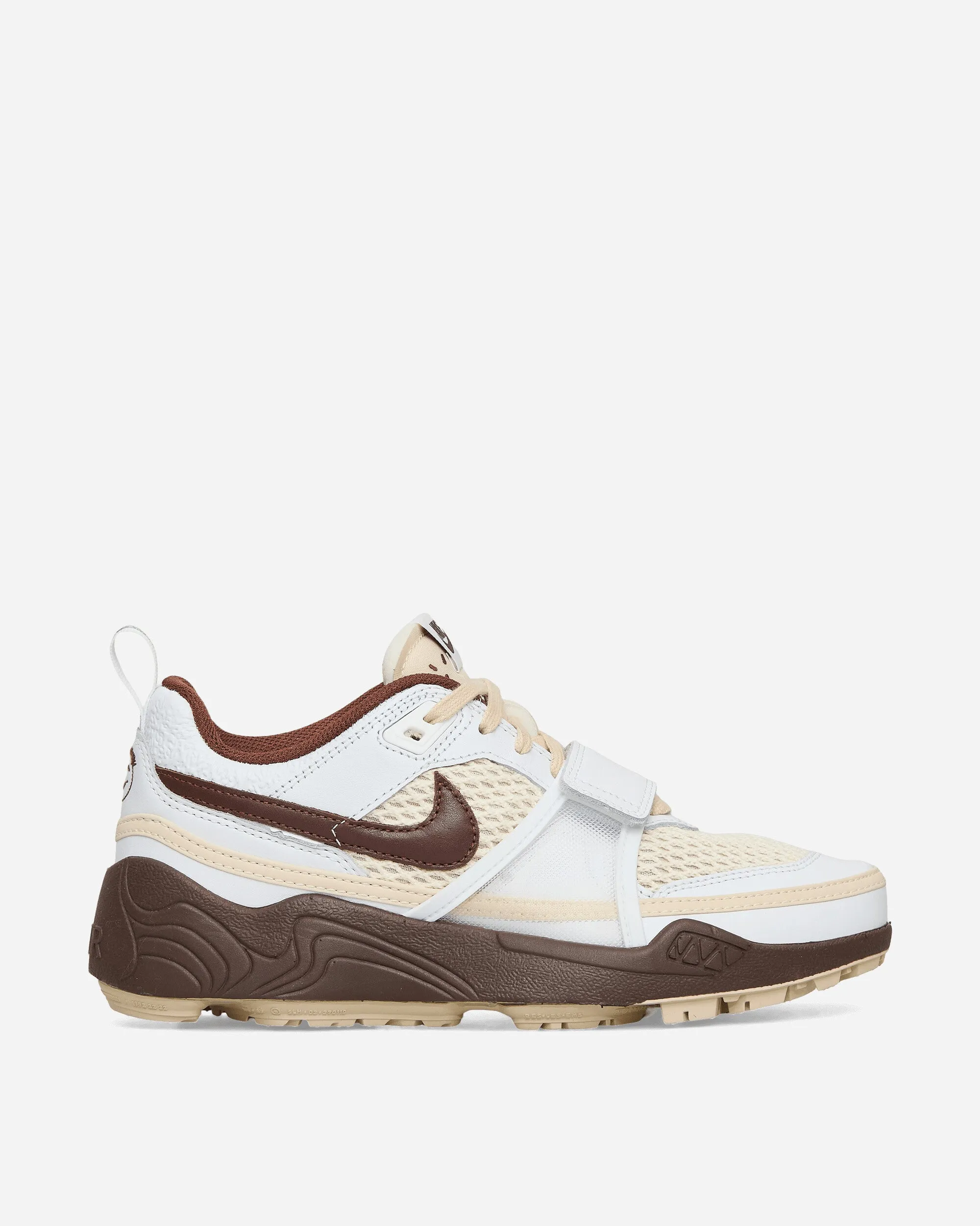 Travis Scott Zoom Field Jaxx Sneakers White / Light Chocolate Neutral Glow Joint Care