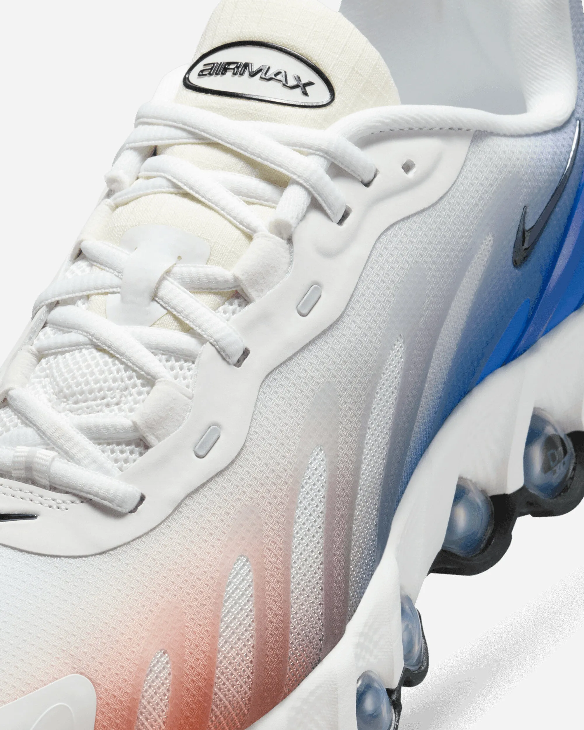 Air Max Dn8 Sneakers Summit White / Vivid Orange Pack Safe