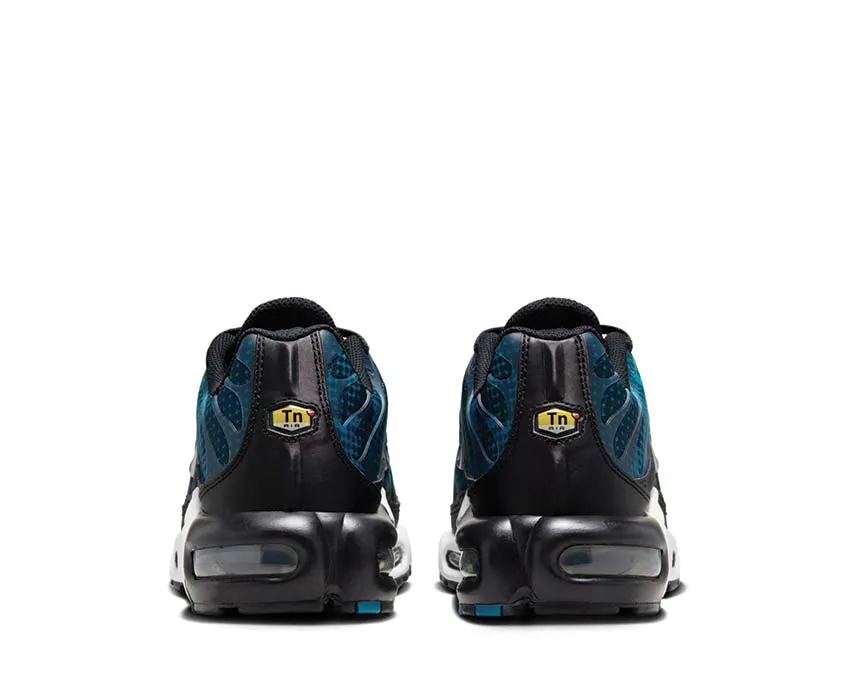 Group Hike Nike Air Max Plus W "Dusty Cactus"