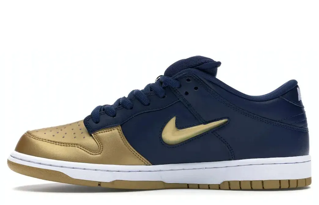 Nike SB Dunk Low Supreme Jewel Swoosh Gold Cliff Jog Smart option