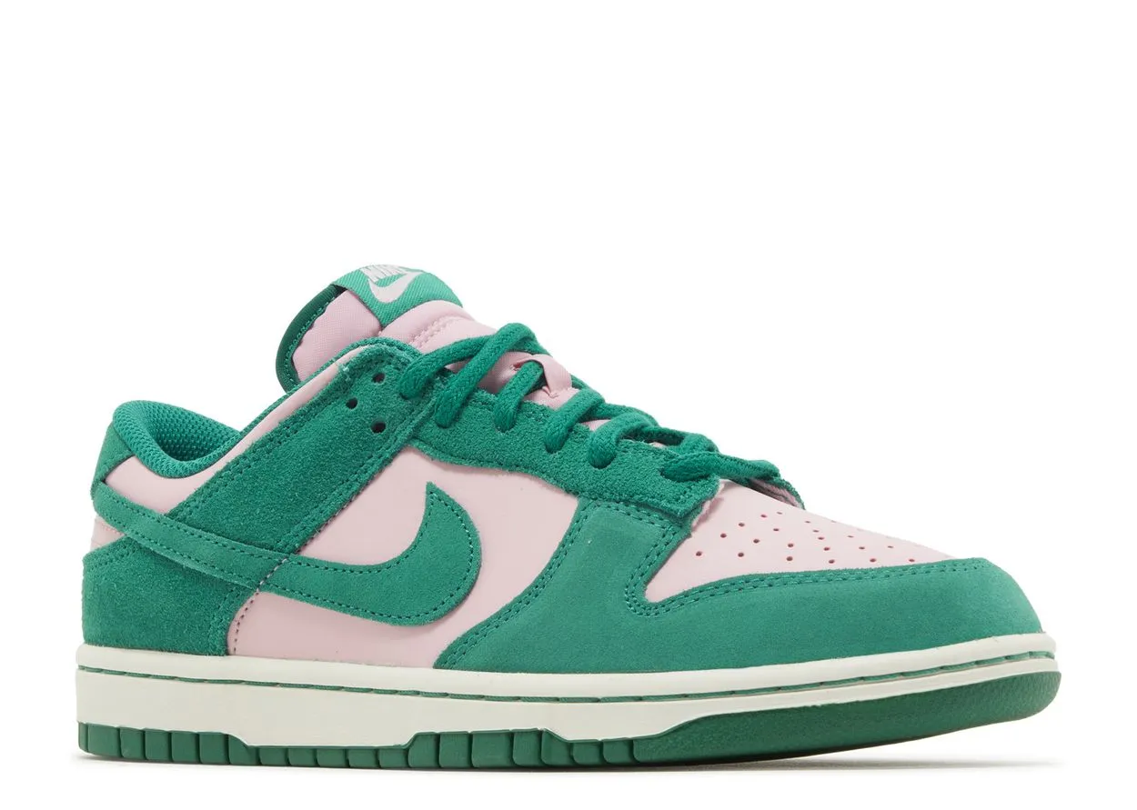 Comfort support Nike Dunk Low Medium Soft Pink Malachite
