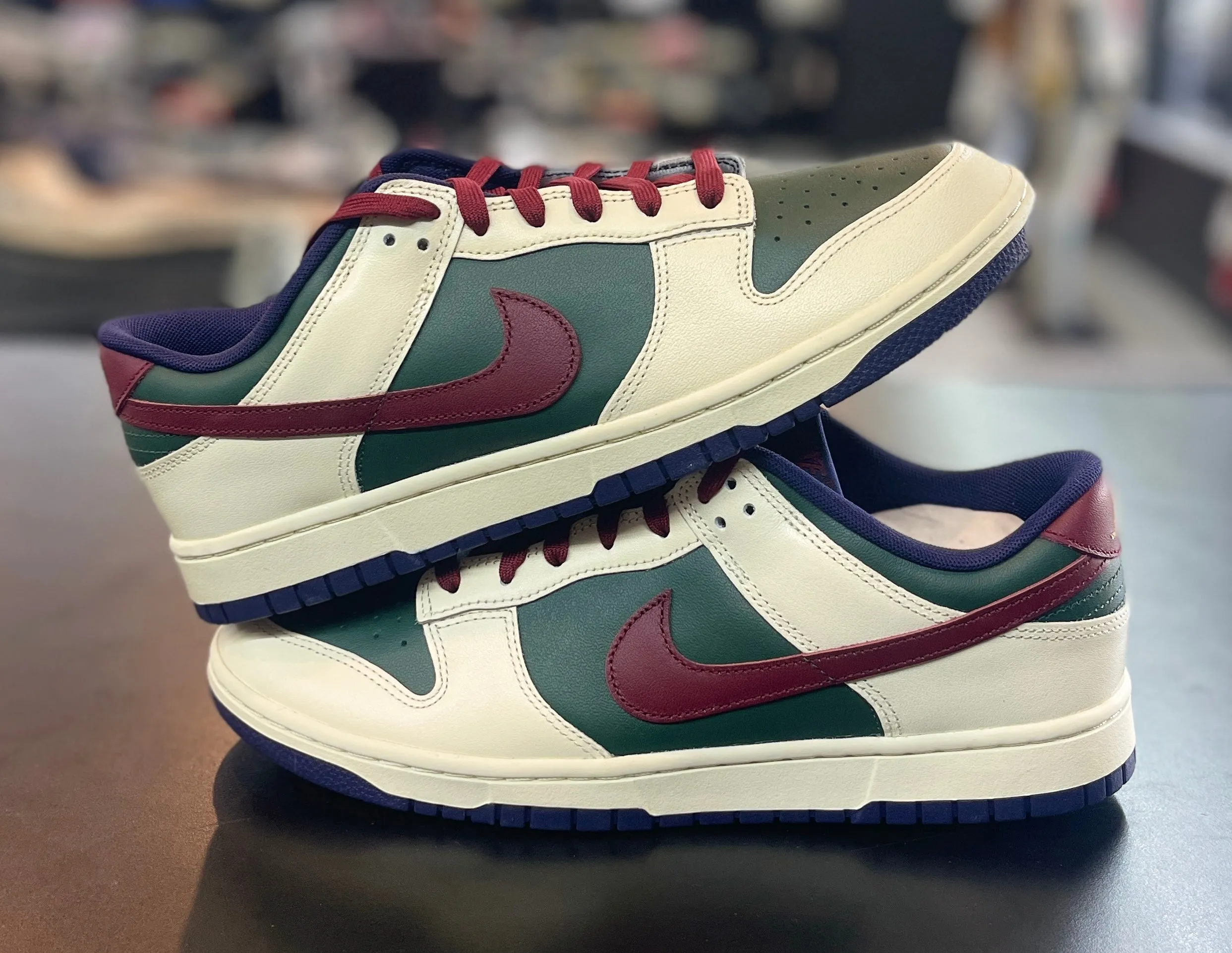 Nike Dunk Low Retro ??From Nike To You Fir Green?? Valley Step
