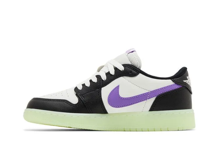 King Walk Smooth ride Air Jordan 1 Retro Low OG GS 'Black Raspberry'