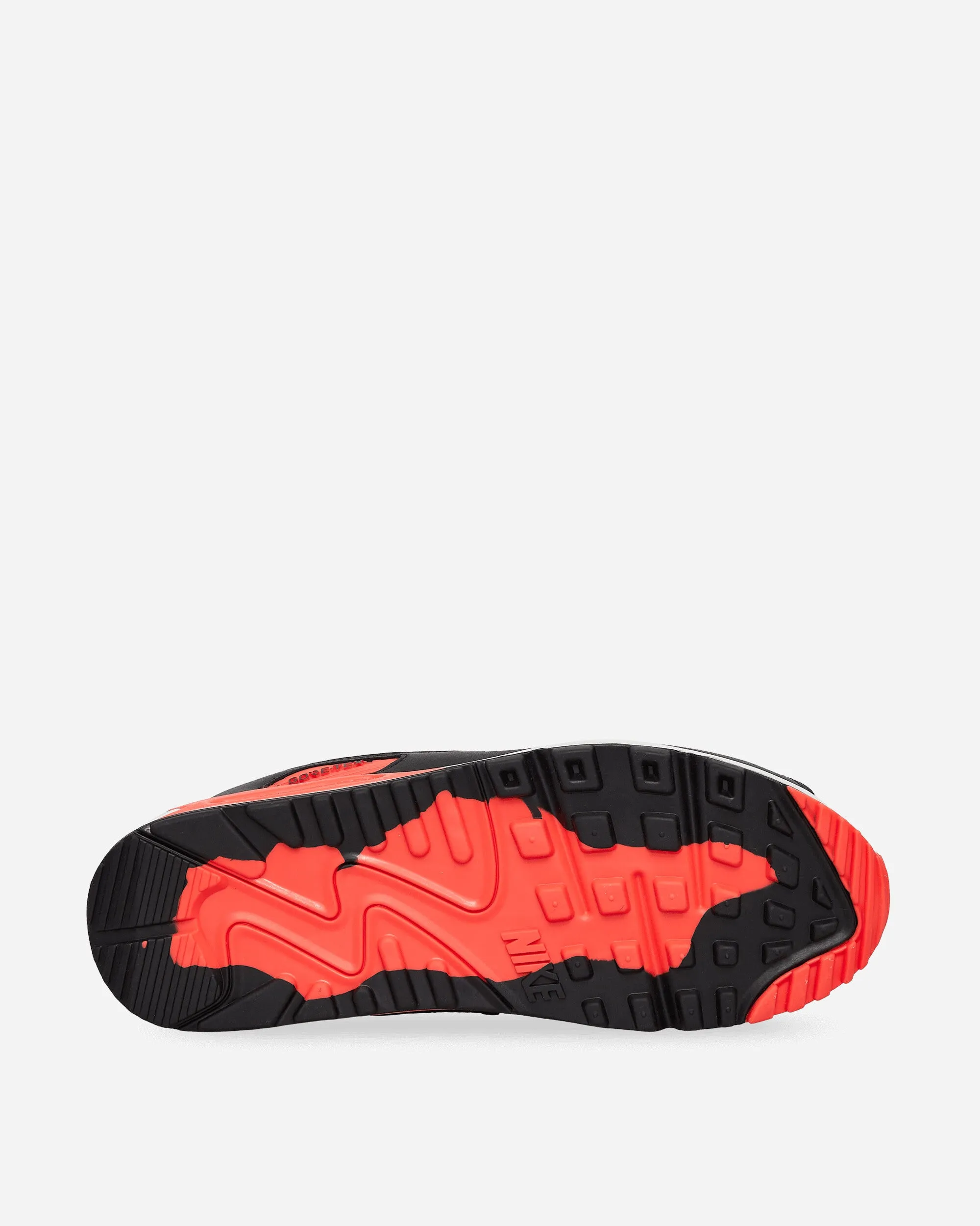 Air Max 90 GORE-TEX Sneakers Summit White / Bright Crimson / Black / Cool Grey Performance