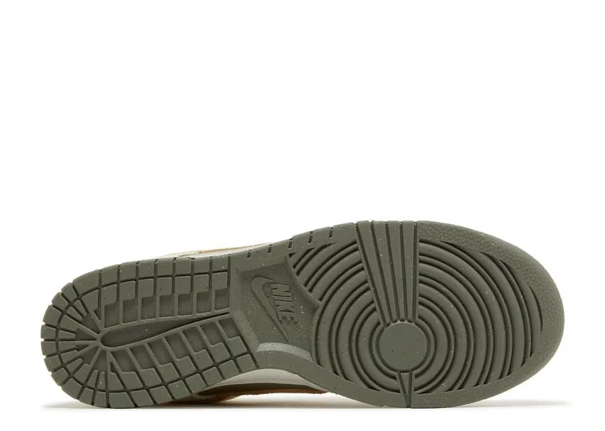Nike Dunk Low Light Bone Dark Stucco Cushioned Sole