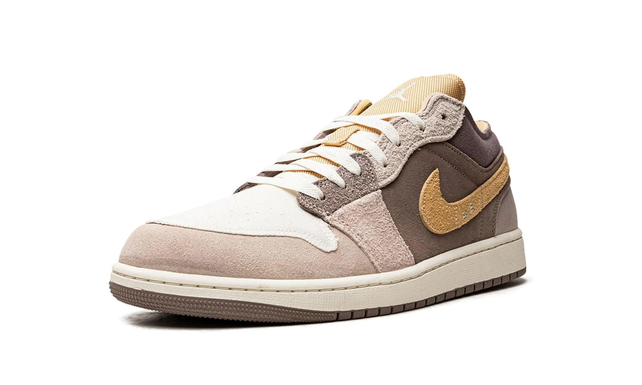 Air Jordan 1 Low SE Craft Taupe Haze Durable Build Daily Essential