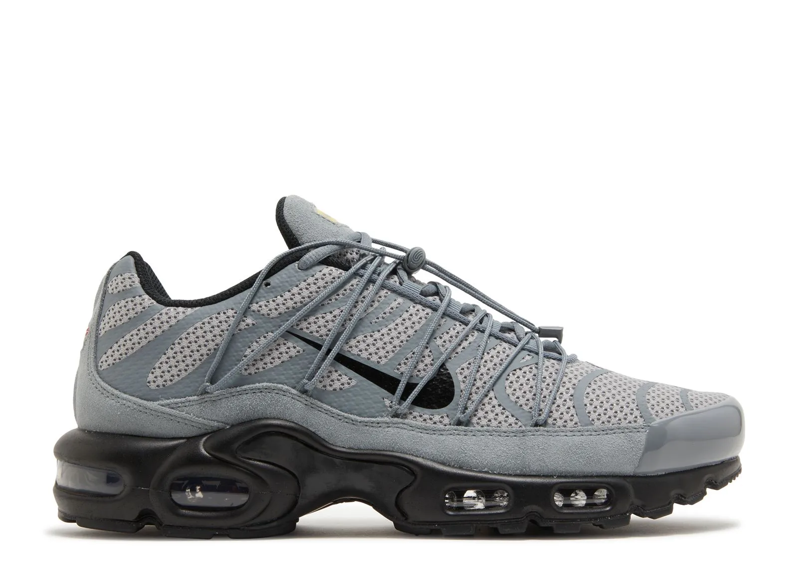 Nike Air Max Plus Utility Wolf Grey Black dirt path