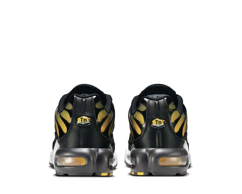 Nike Air Max Plus "University Gold" Calm Step
