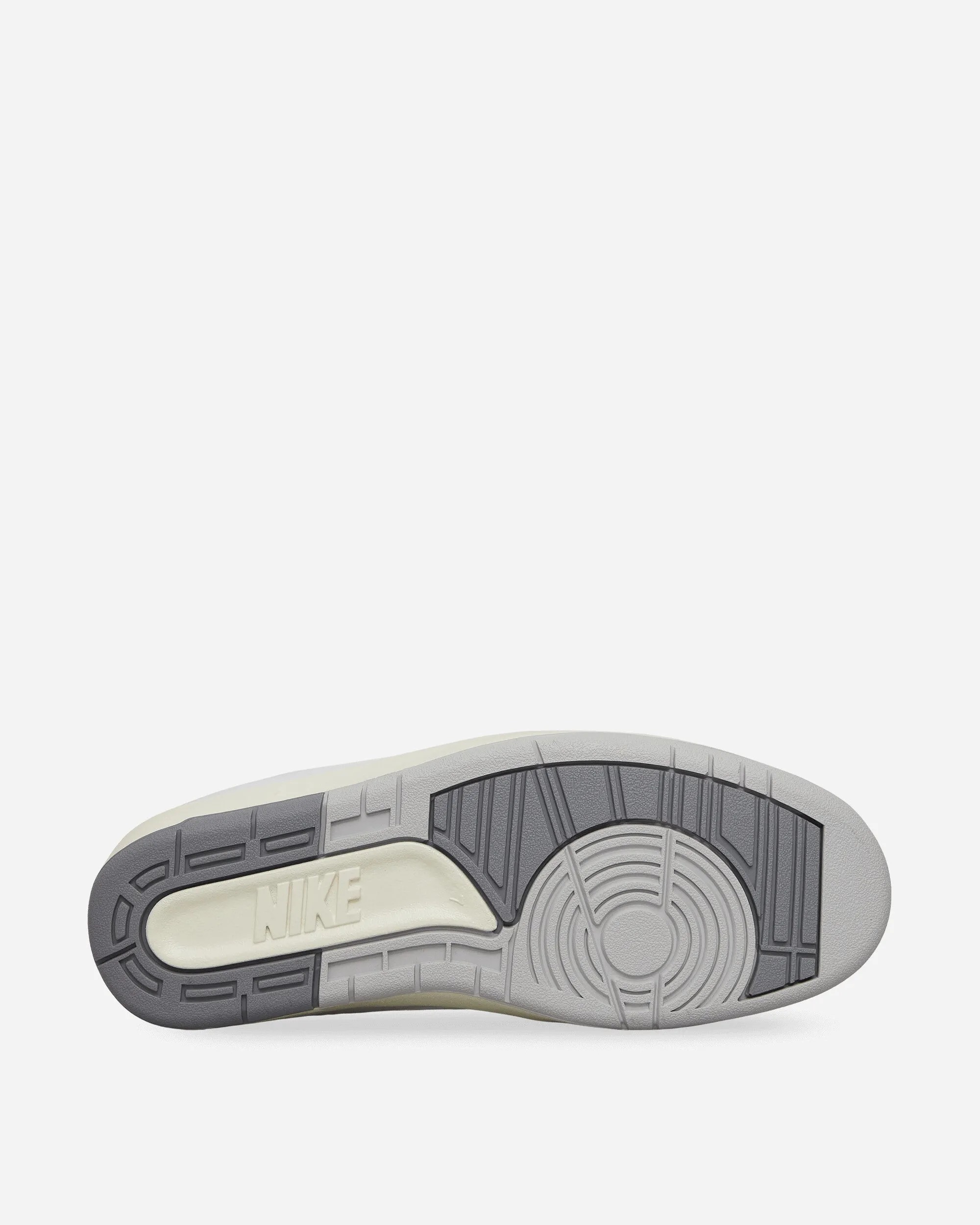 Air Jordan 2 Retro Low Sneakers White / Cement Grey Climb Strong