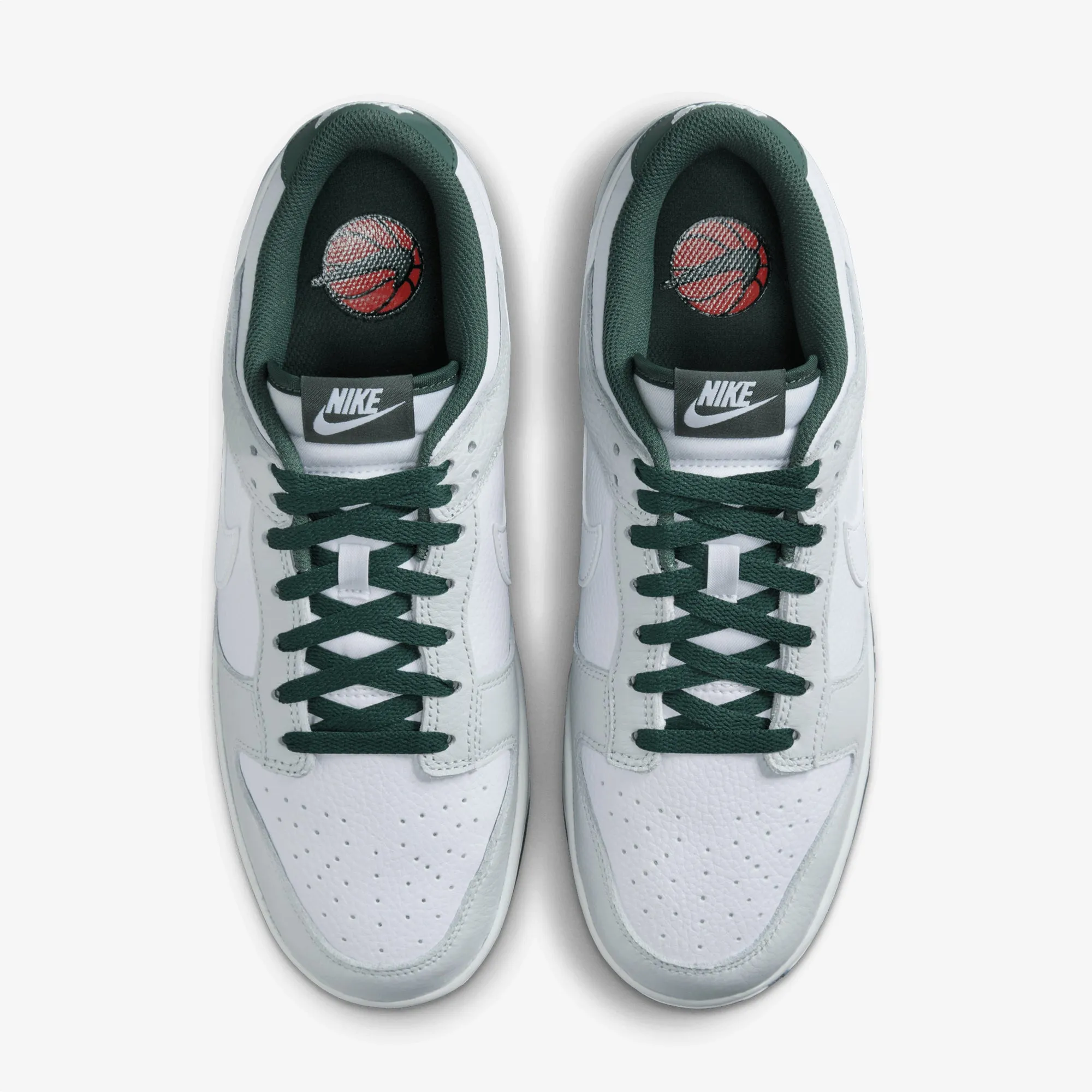Slip Resistant NIKE | DUNK LOW RETRO SE { PHOTON DUST/WHITE-VINTAGE GREEN