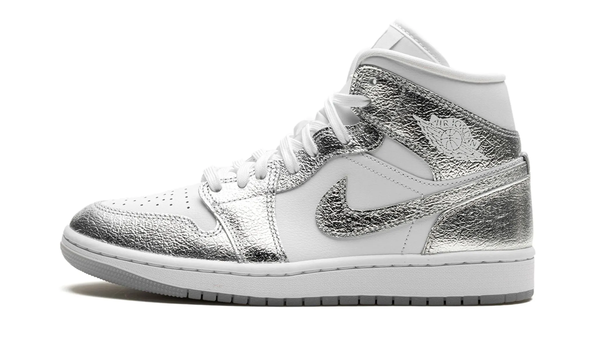 Wmns Air Jordan 1 Mid SE 'Metallic Silver' Style Daily Outdoor Comfort