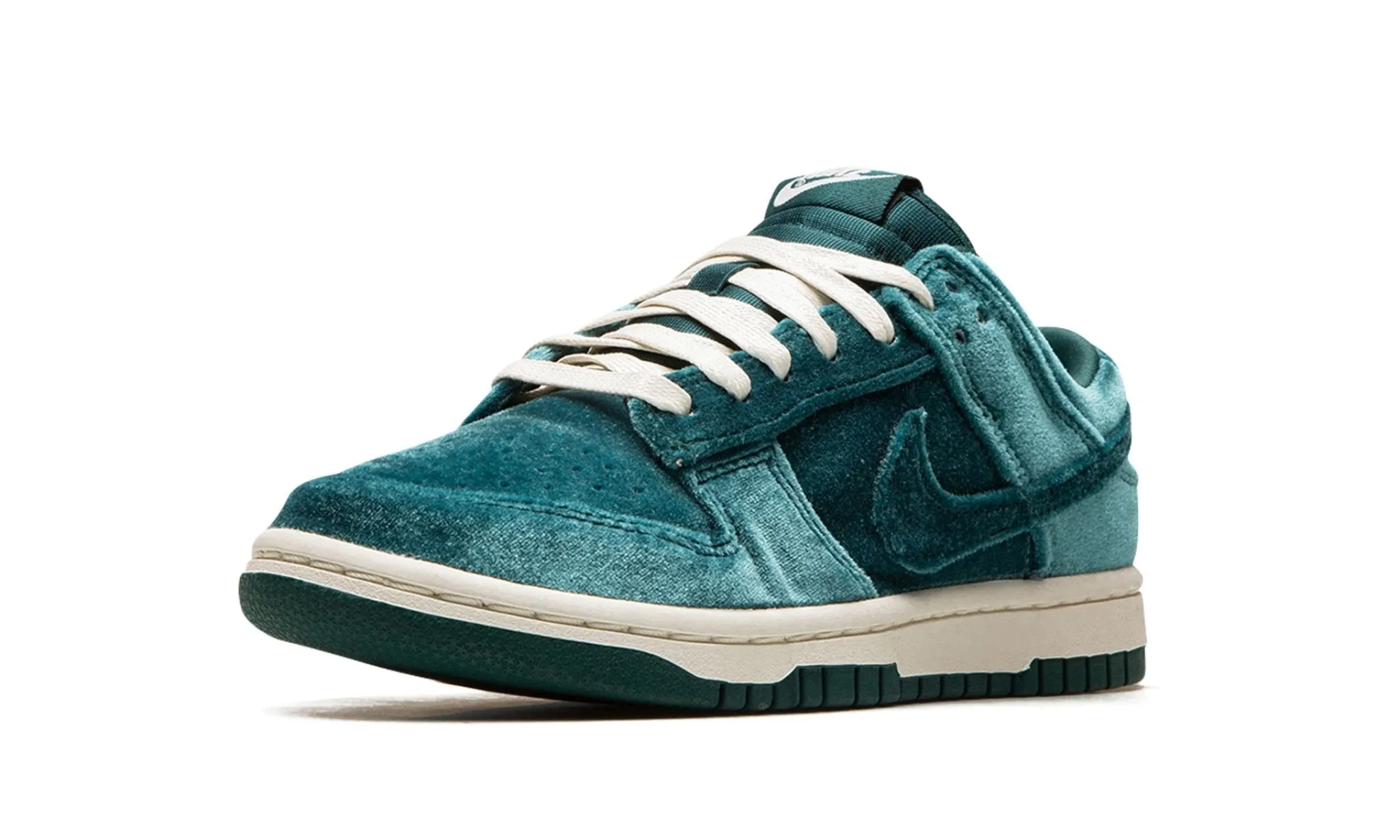 Nike Dunk Low "Velvet Teal" Women's Everyday Pair Taxi Ride