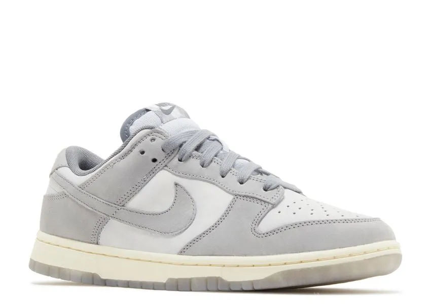 Nike Dunk Low Cool Grey Football Grey Cushioned lining Easy Wear