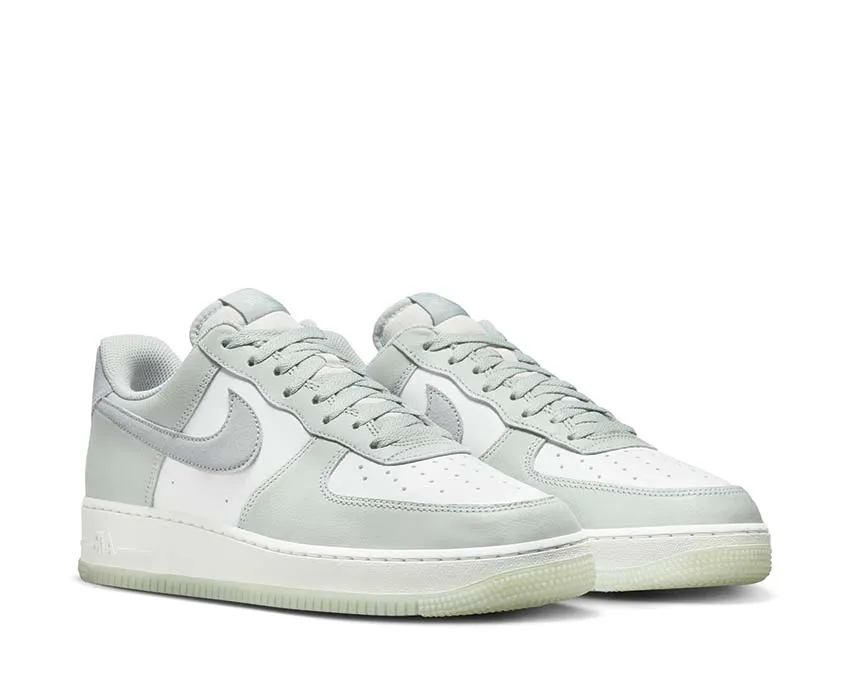 Nike Air Force 1 '07 LV8 indoor mode QuickDry