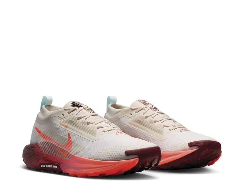 Nike Pegasus Trail 5 GTX "Silt Red" traction - enhanced running shoes winter - resistant