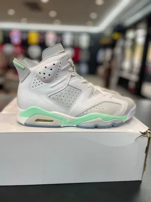 Subtle tone Air Jordan Retro 6 ??Mint Foam?? *Size 10 Preowned??