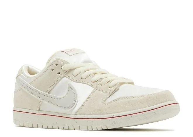 City Stride Nike SB Dunk Low City Of Love Light Bone
