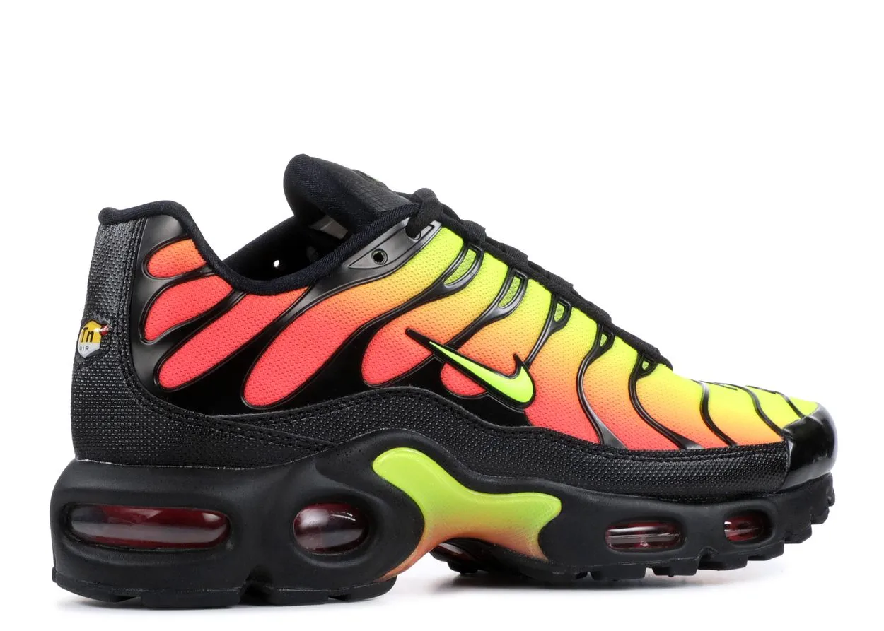 Nike Air Max Plus Black Volt Solar Red Coffee Walk