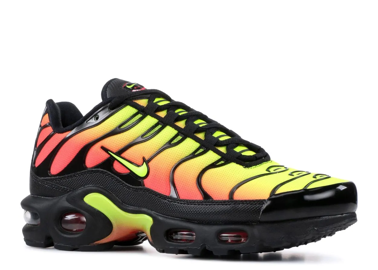 Nike Air Max Plus Black Volt Solar Red Drill Pace Moisture control