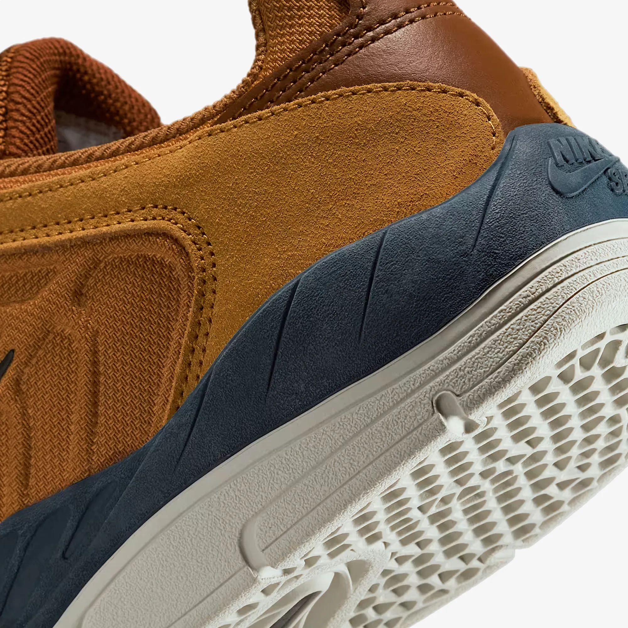 Work Base Nike | SB VERTEBRAE { WHEAT/BLACK-LT BRITISH TAN-OBSIDIAN
