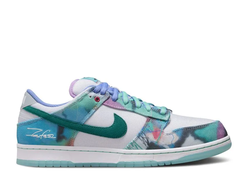 Nike SB Dunk Low Futura Laboratories Bleached Aqua Eva Midsole