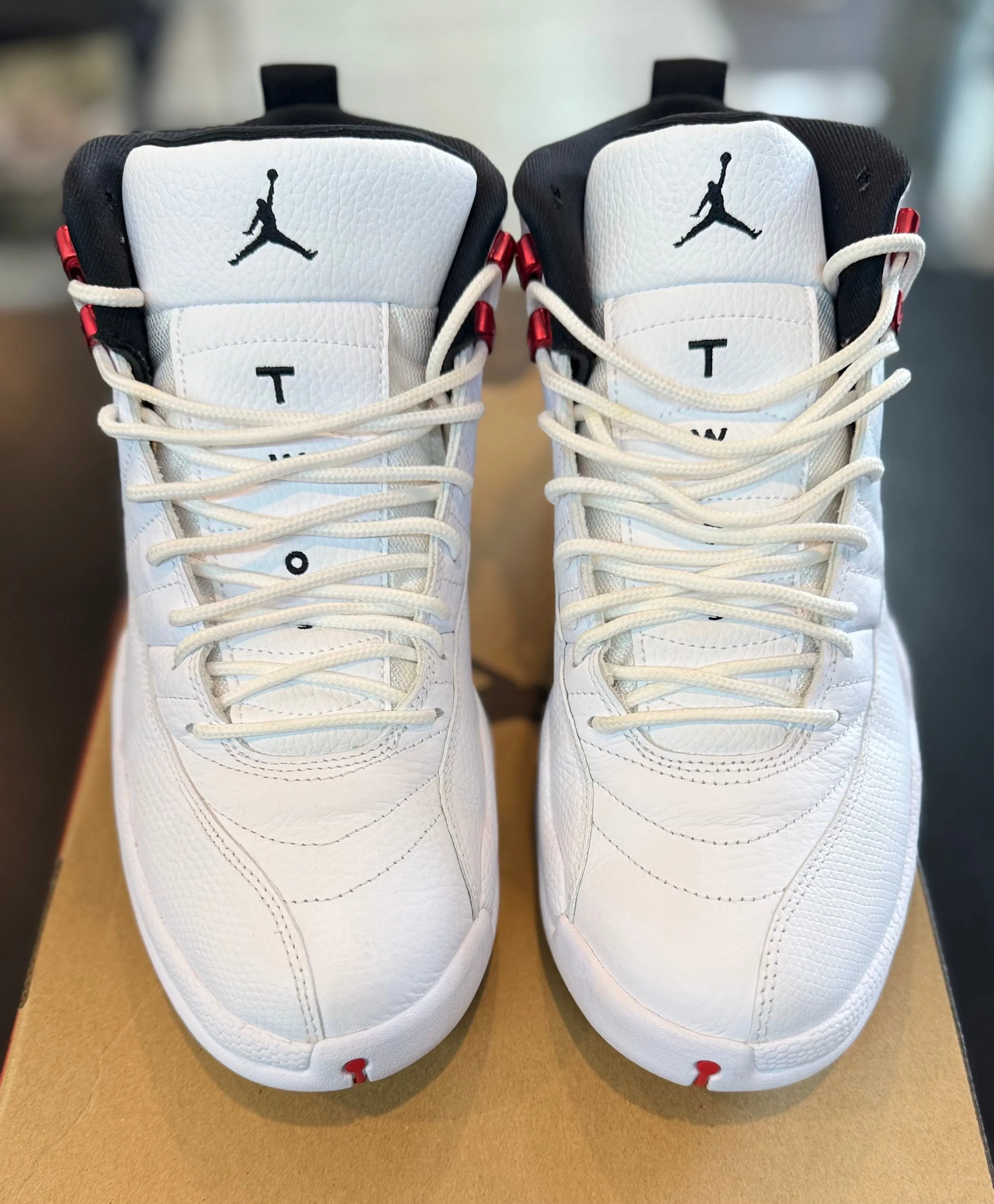 Practical Footwear Harbor Walk Air Jordan Retro 12 ??Twist?? * Size 11 Preowned*