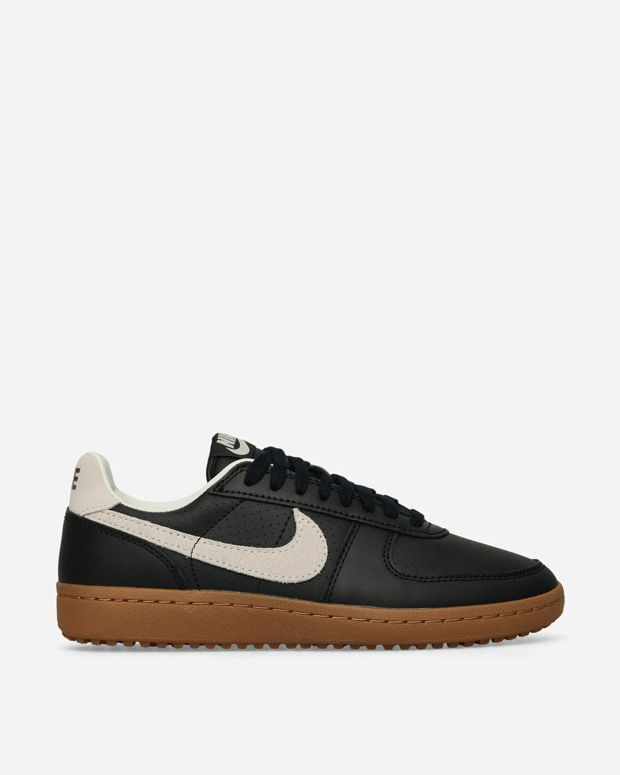 Soft Lining Show Stage Field General '82 SP Sneakers Black / Sail