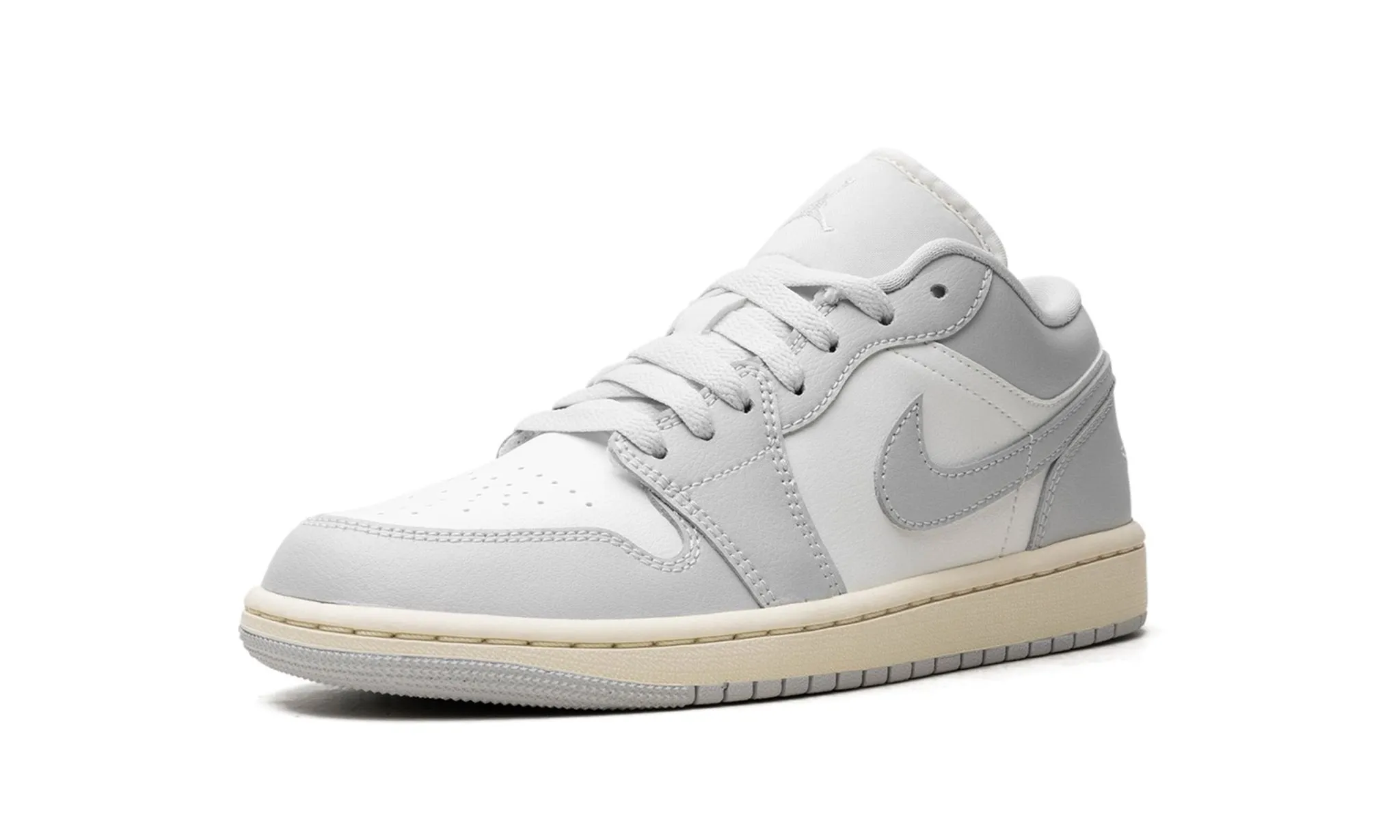 Wmns Air Jordan 1 Low 'Neutral Grey Coconut Milk' Heat Free