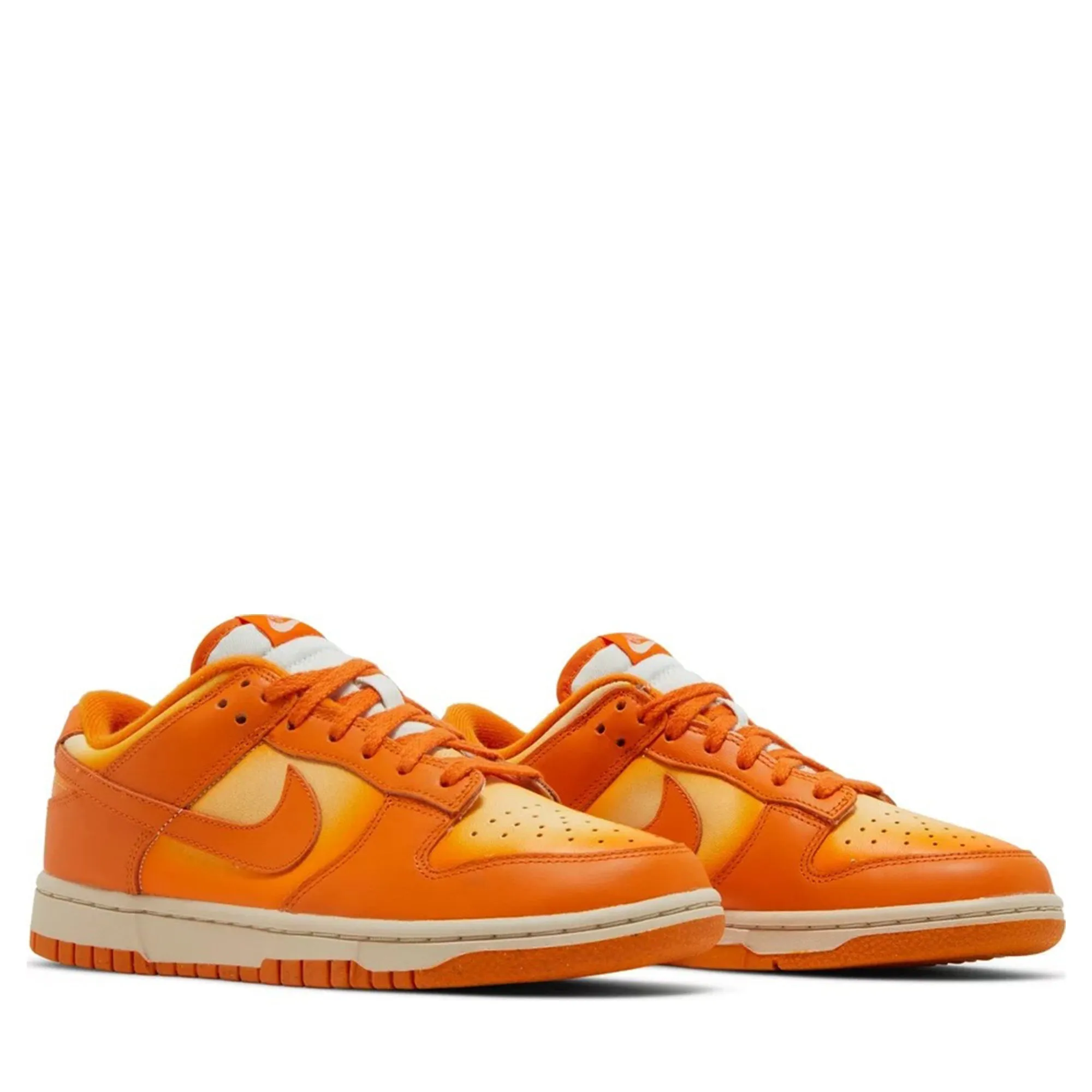 Day-Long Wear Nike Dunk Low Magma Orange (W)