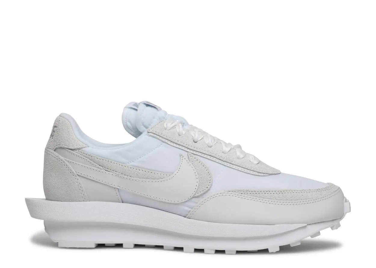 Enhanced grip Nike LD Waffle Sacai White Nylon