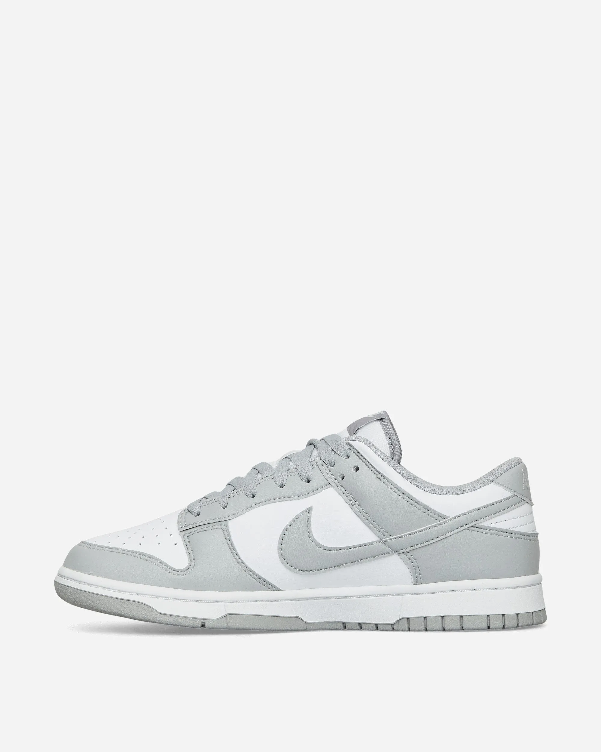 Dunk Low Sneakers White / Light Smoke Grey Comfort Shank Pose Ready