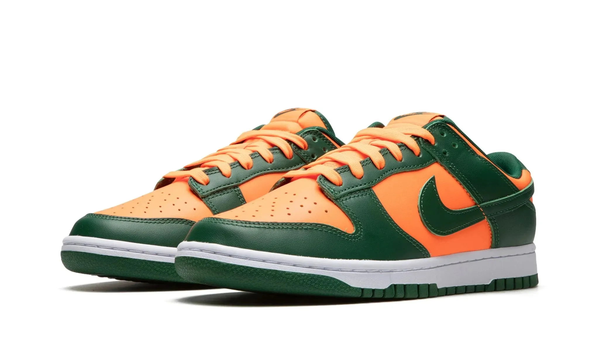 Wild Jog Dribble Step Nike Dunk Low "Miami Hurricanes"