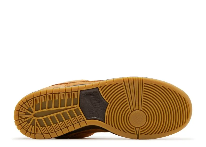 City Daily Suede Nike SB Dunk Low Wheat