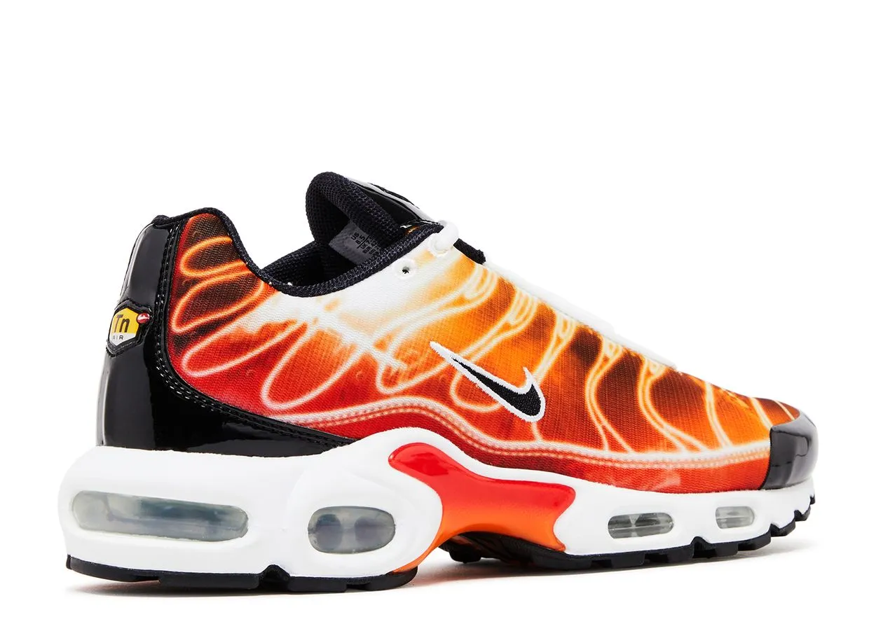 Nike Air Max Plus Light Photography Daily Movement Calm Move