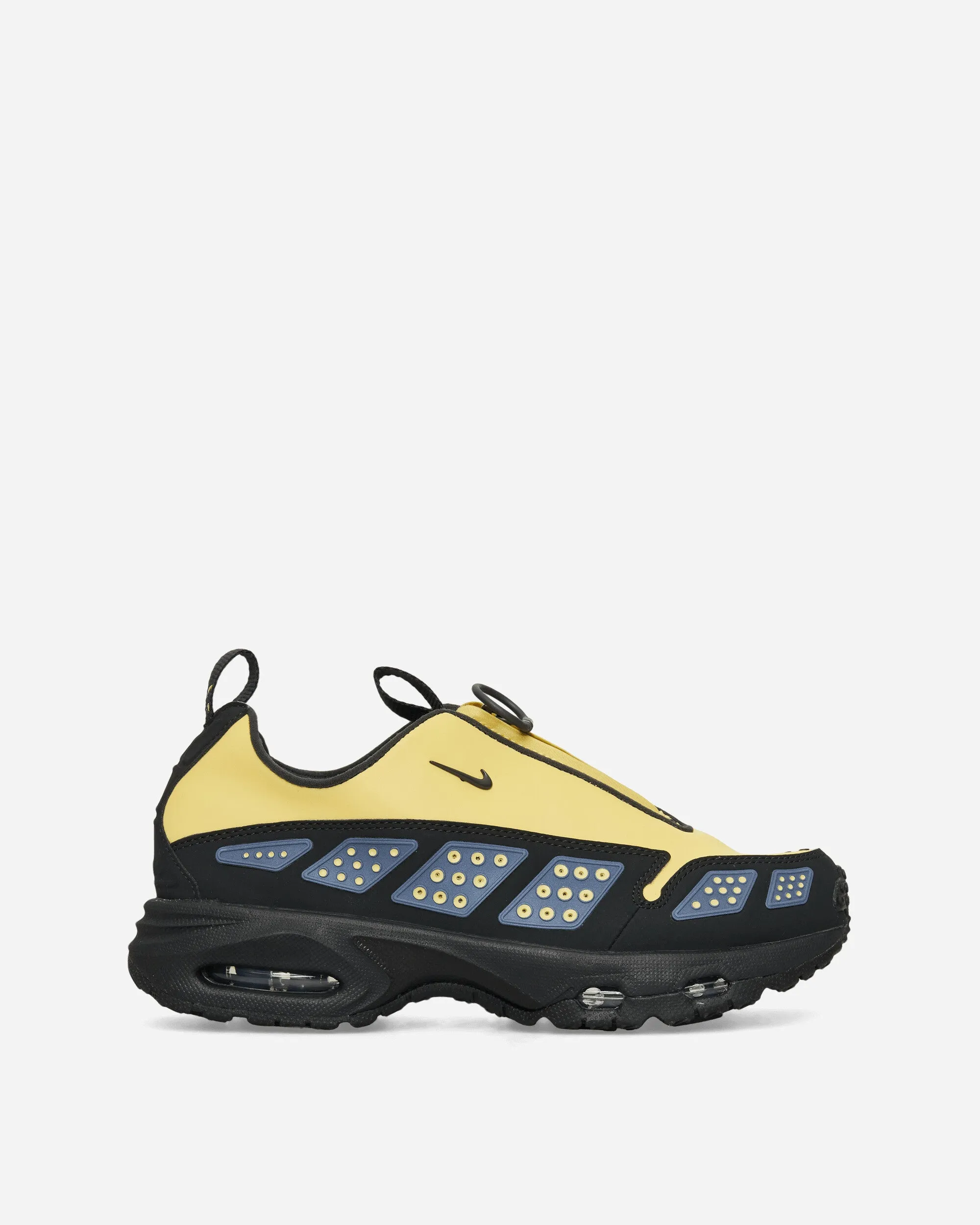 Event Mode Zip Up Women's Air Max SNDR Sneakers Saturn Gold / Off Noir