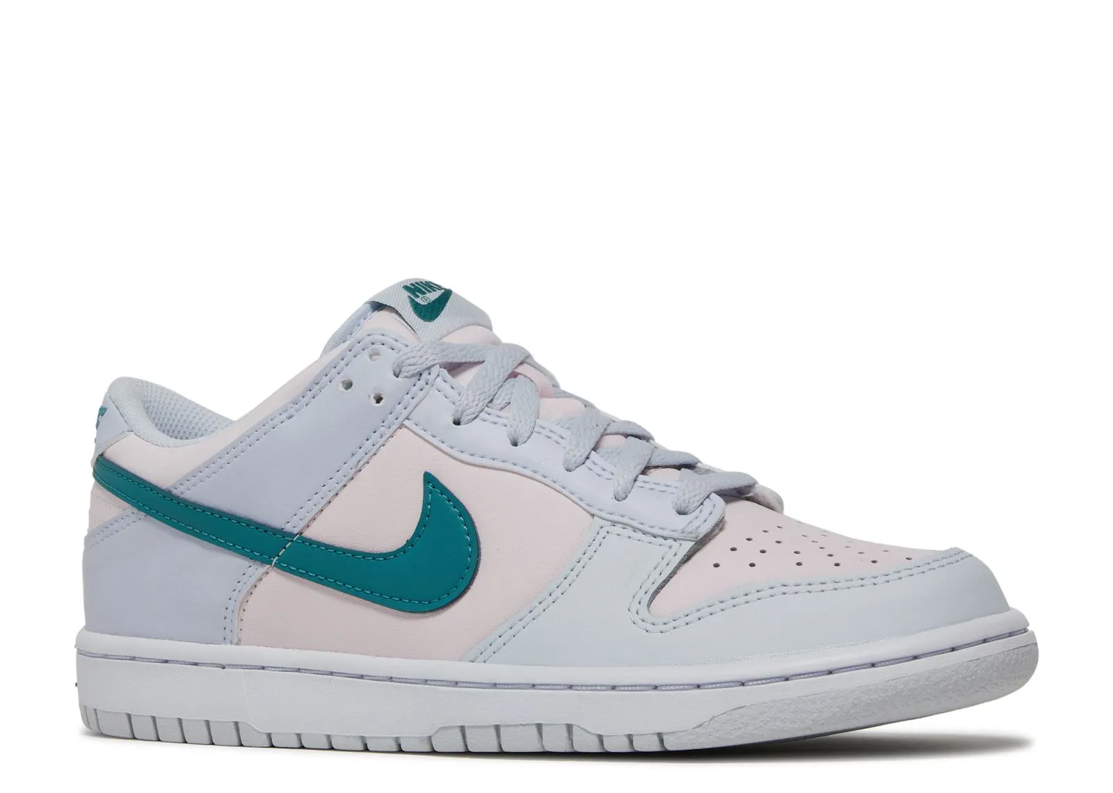 Nike Dunk Low Mineral Teal Ultra Breathable Classic Appeal