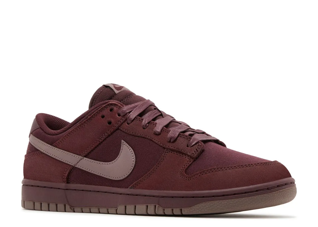 Flexible Use Nike Dunk Low Retro Premium Burgundy Crush