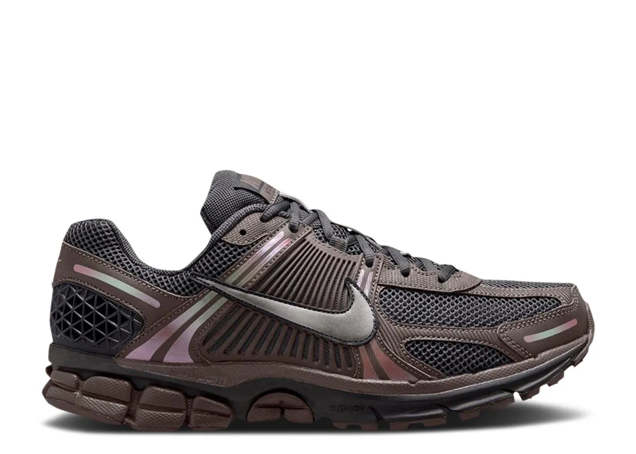 Nike Zoom Vomero 5 Cave Stone bright - colors shoes