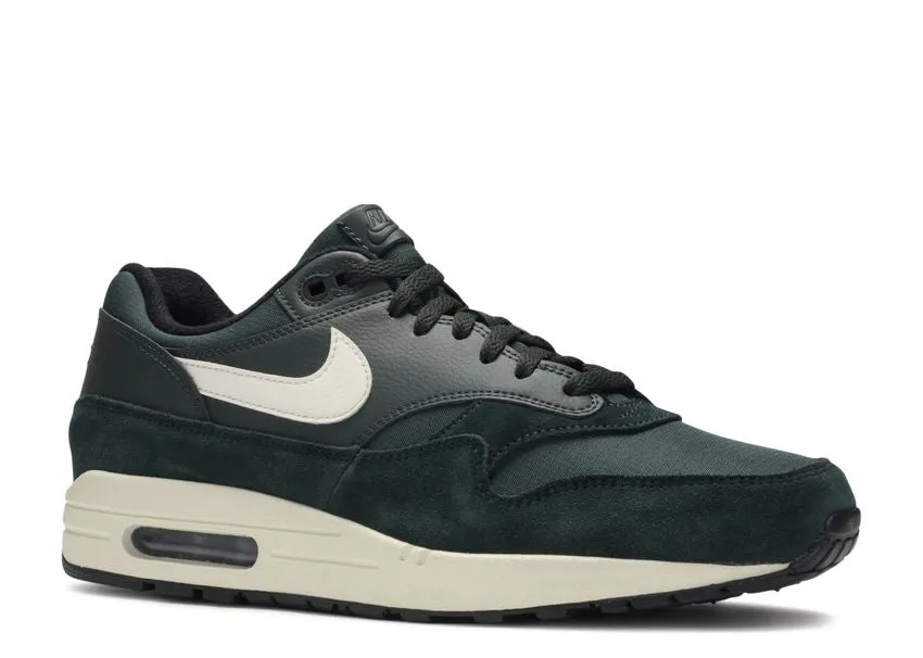 Nike Air Max 1 Outdoor Green Blossom Hike