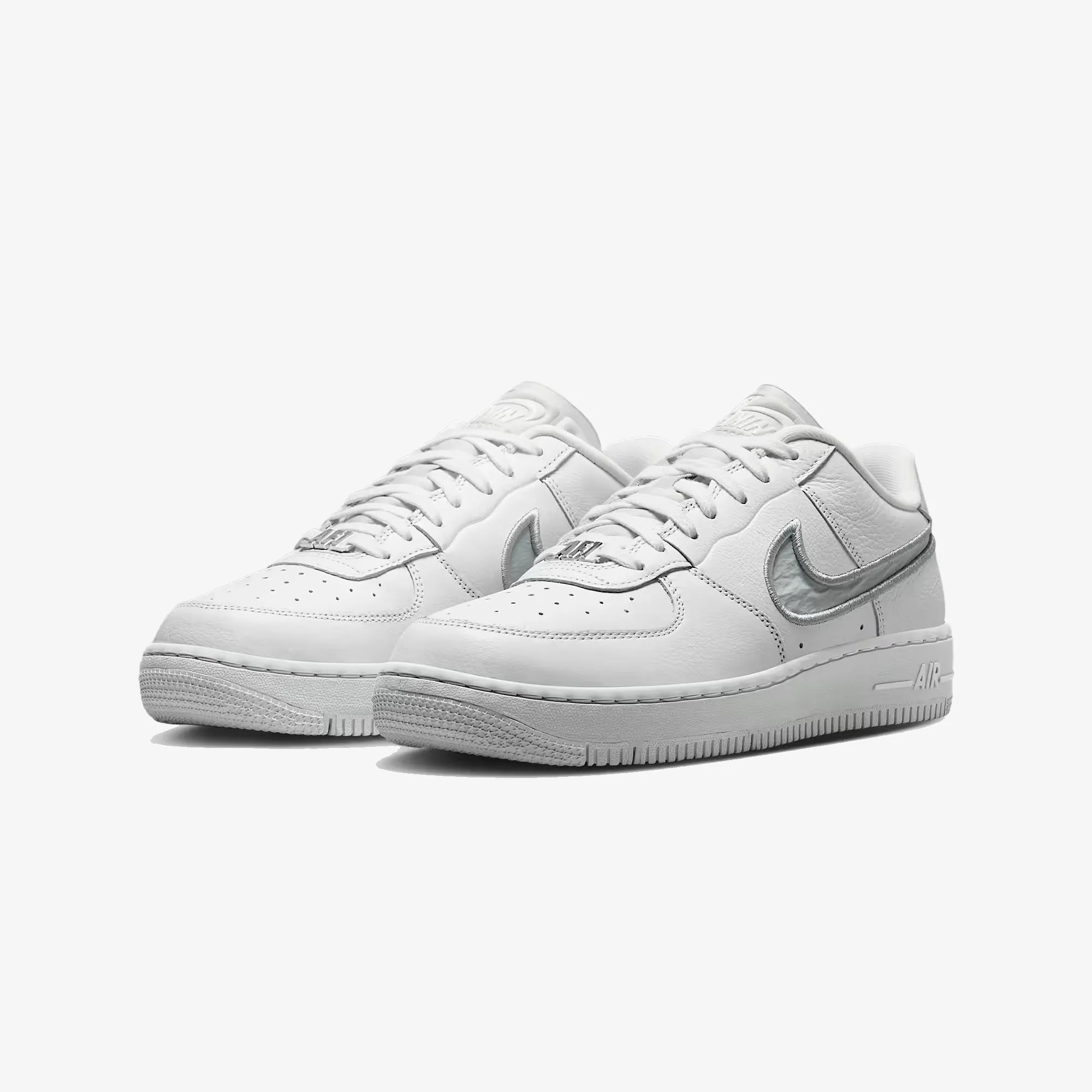NIKE | AIR FORCE 1 LOW DANCE { SUMMIT WHITE/METALLIC SILVER-PHOTON DUST Short Trip