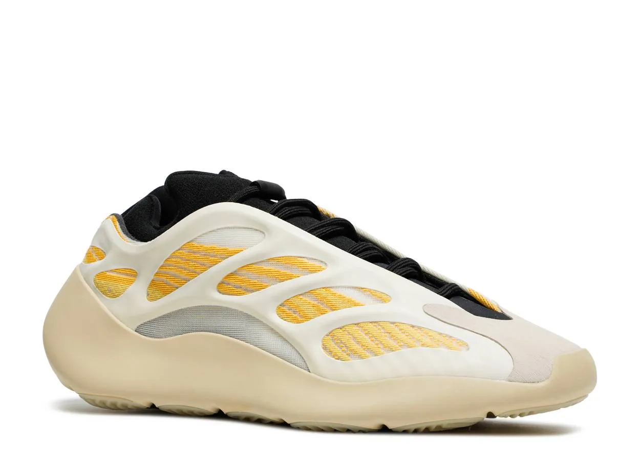 Street Explorer Chill Mood Adidas Yeezy 700 V3 Safflower