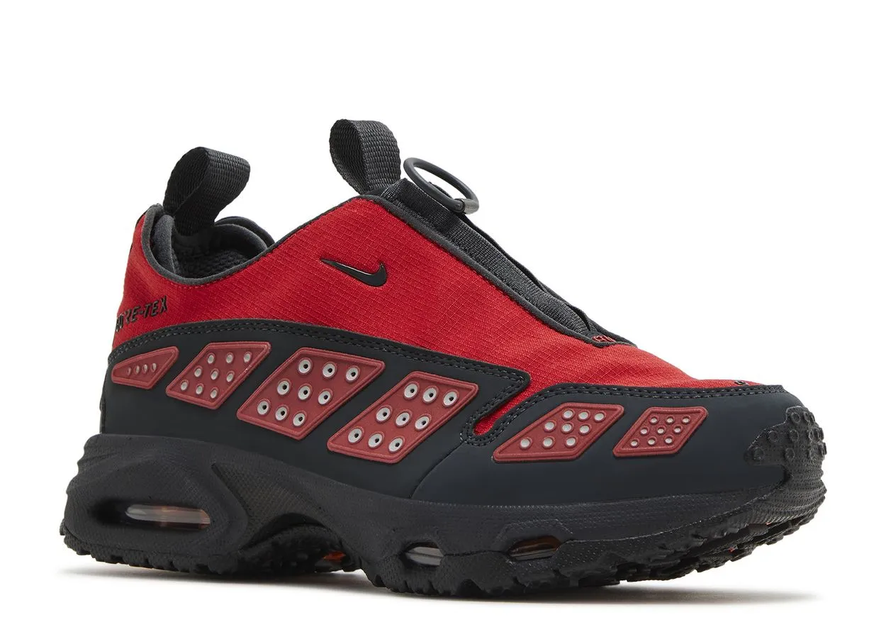 Nike Air Max Sunder Gore-Tex Hyper Crimson Narrow Fit Open Feel