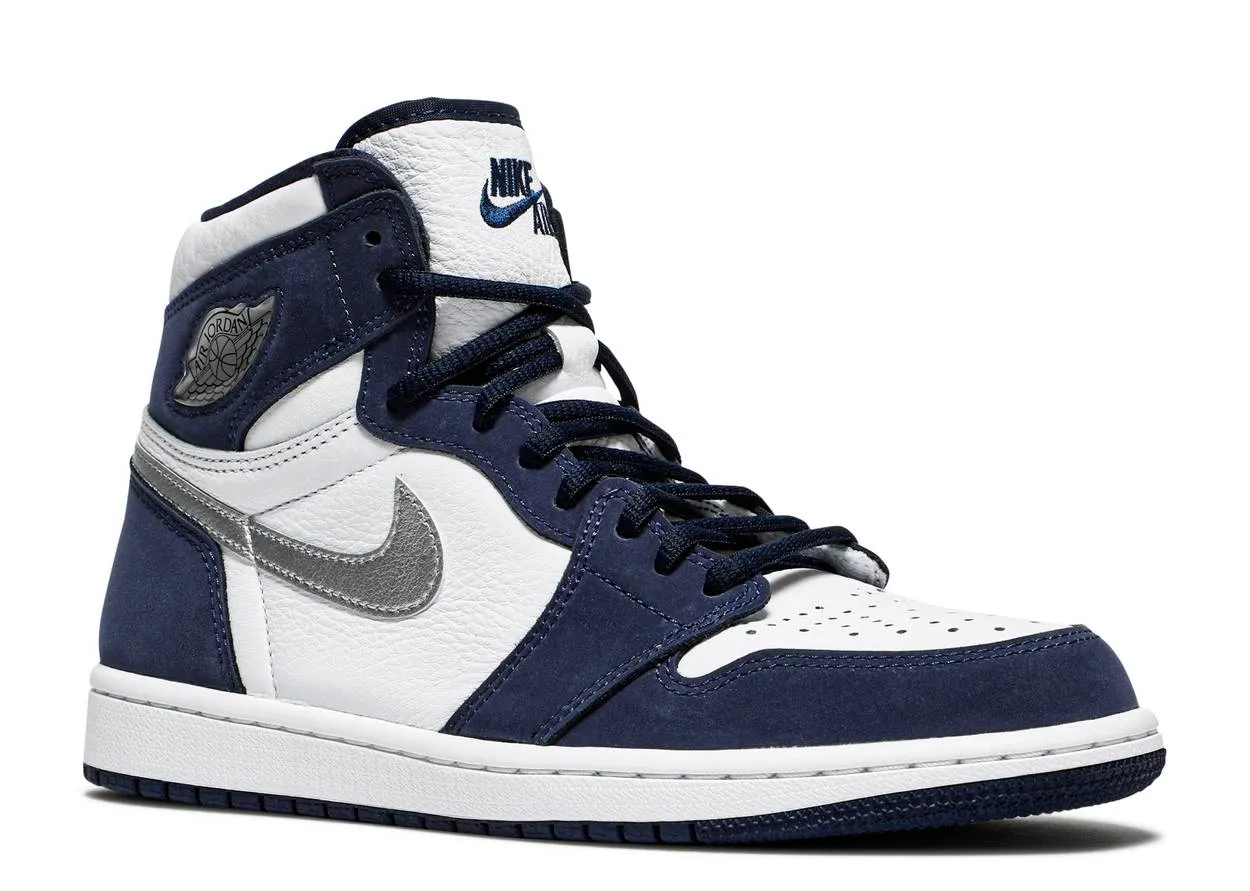 Air Jordan 1 Retro High Midnight Navy Blossom Step Kick Step