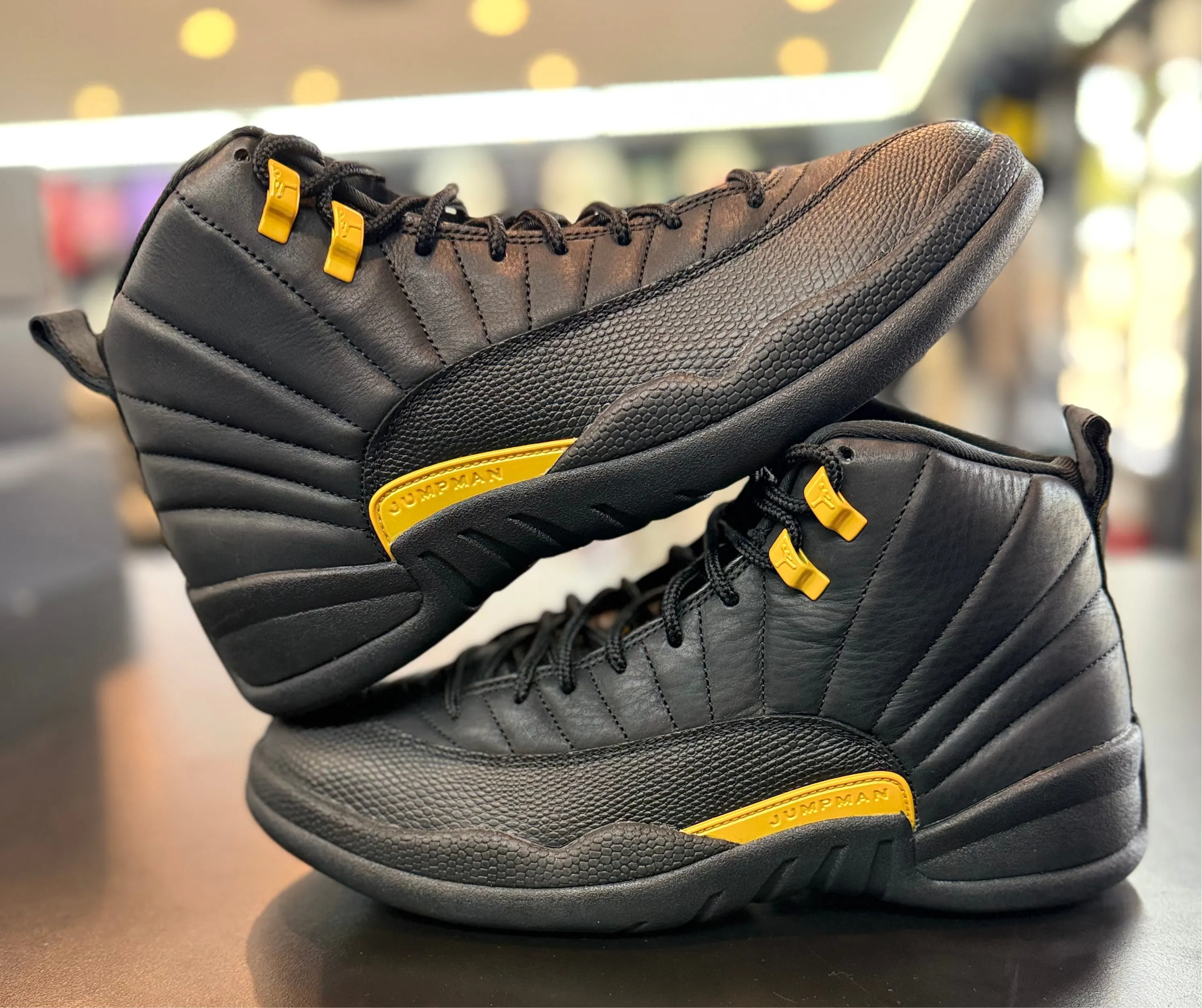 Sneaker Style Air Jordan Retro 12 ??Black Taxi??