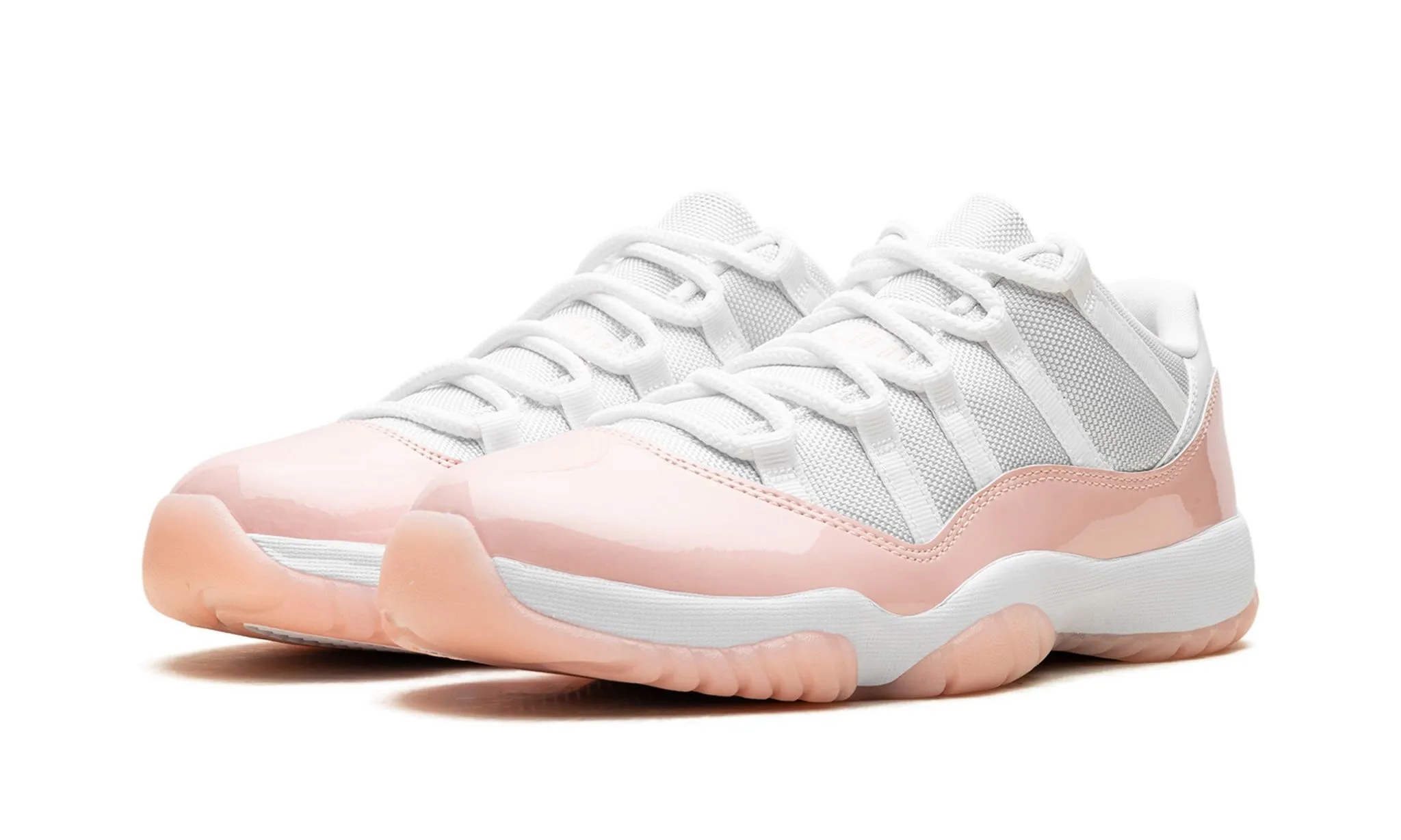 Wmns Air Jordan 11 Retro Low 'Legend Pink' Track Run Soft Cushioning