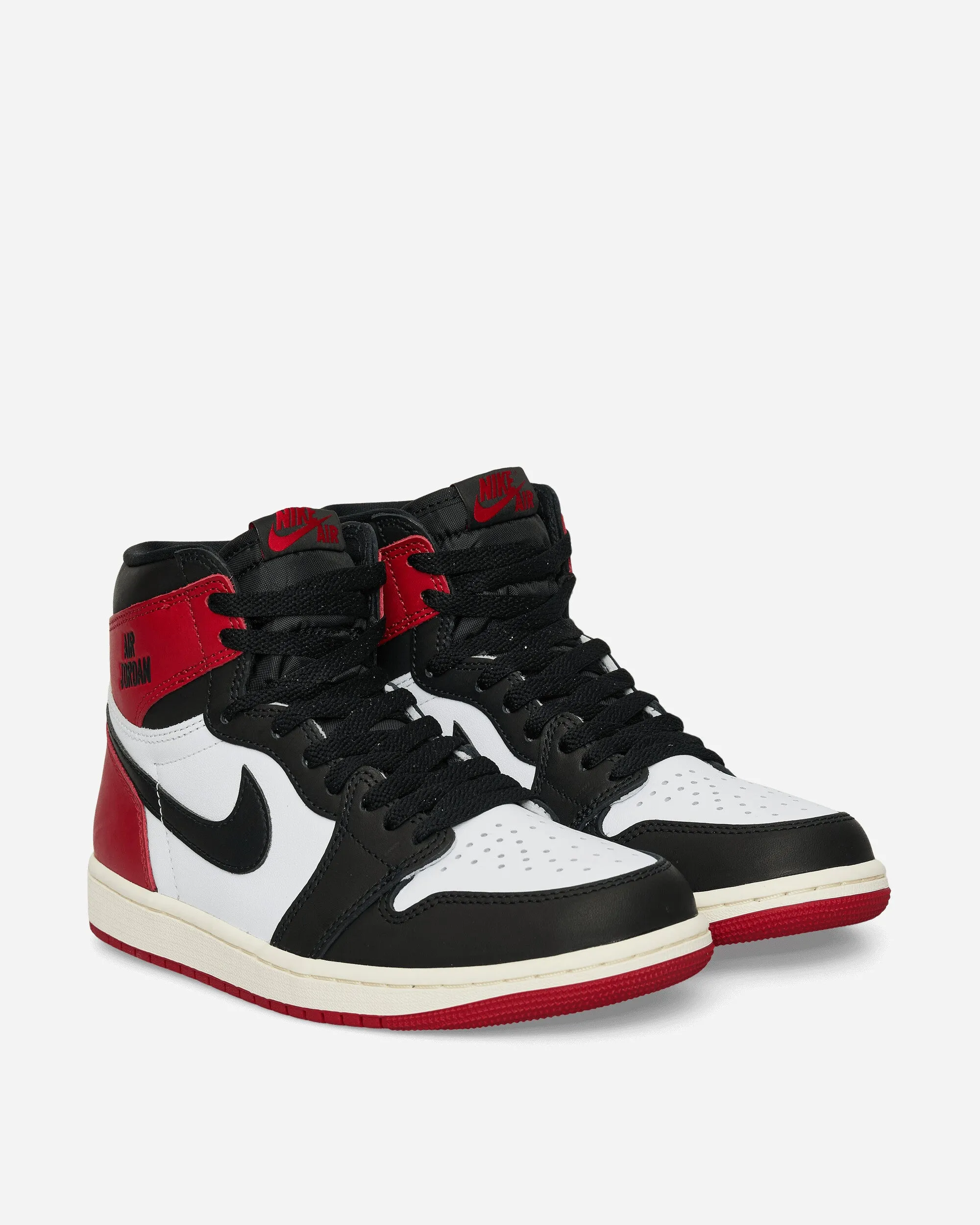 Air Jordan 1 High OG Sneakers Black Toe Bright tone Cold Guard